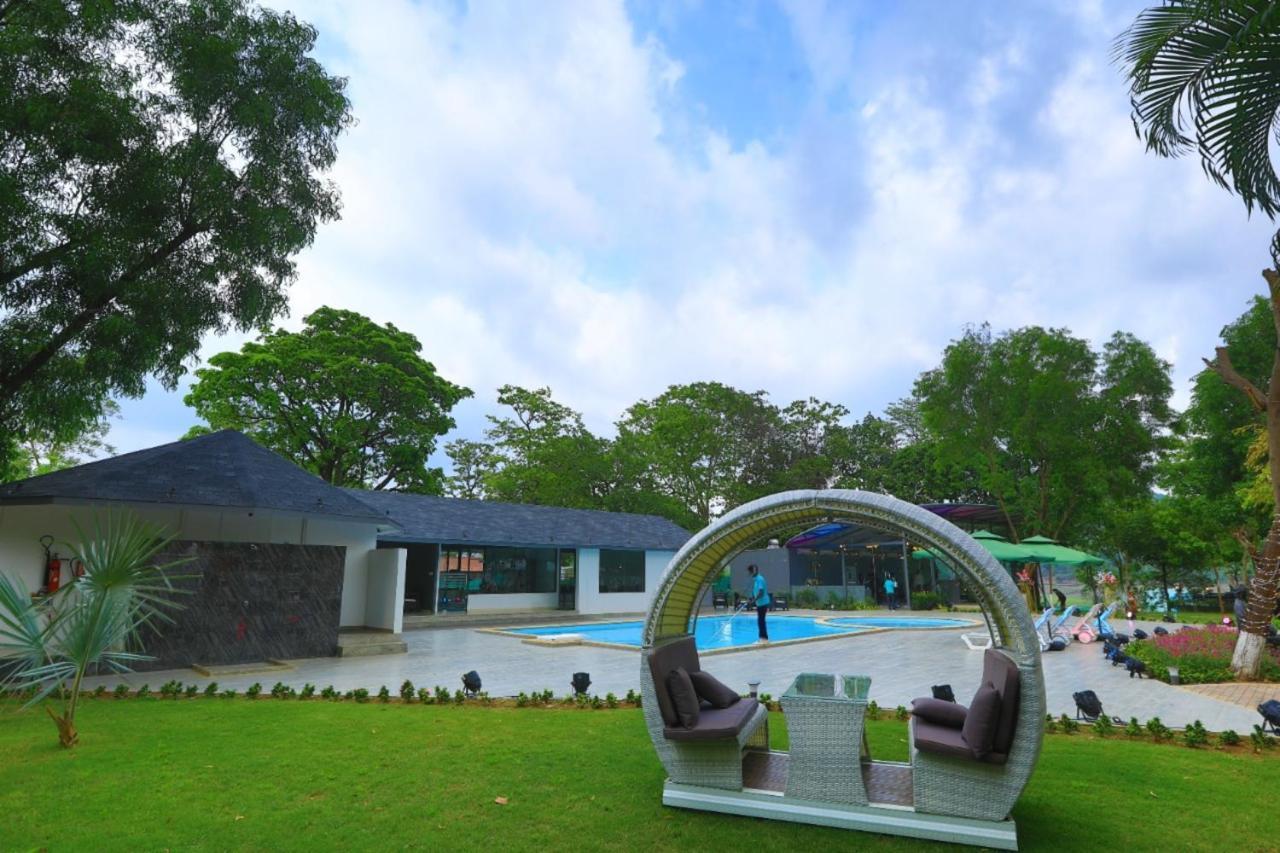 White Feather Resort Kauncha Silvassa Exterior foto